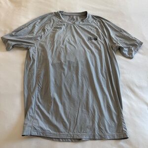 Mountain hardwear Workout quick dry shirt